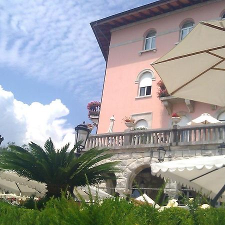 Studio Apartment Vanna - 1St Row To The Sea Opatija Buitenkant foto