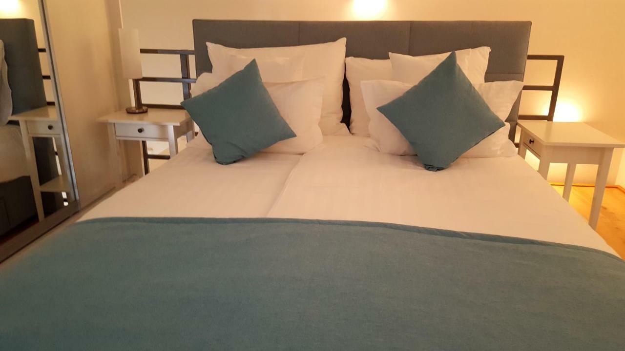 Studio Apartment Vanna - 1St Row To The Sea Opatija Buitenkant foto
